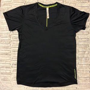 Under Armour • Women’s Shirt